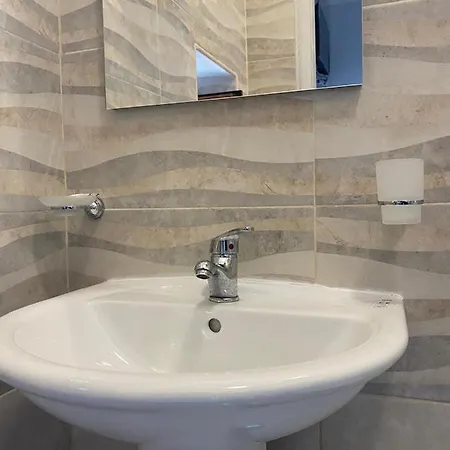 Paradiso Settecannelle فندق مبيت وإفطار 3*