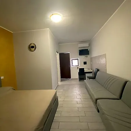 Paradiso Settecannelle فندق مبيت وإفطار فوندي